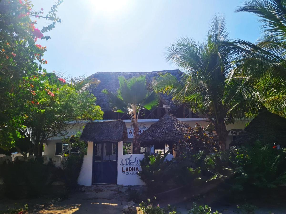 Beachfront Villa Ladha Ya Zanzibar جامبياني المظهر الخارجي الصورة