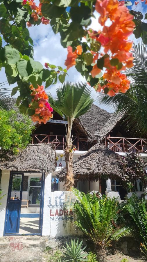 Beachfront Villa Ladha Ya Zanzibar جامبياني المظهر الخارجي الصورة