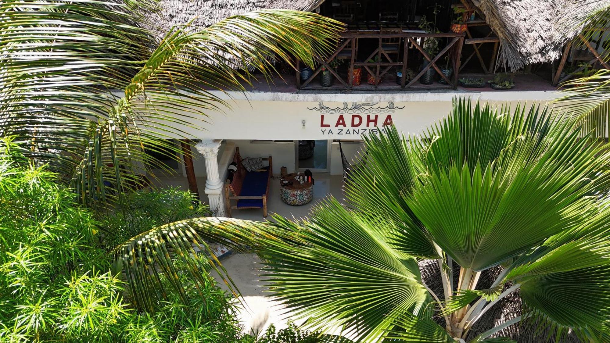 Beachfront Villa Ladha Ya Zanzibar جامبياني المظهر الخارجي الصورة
